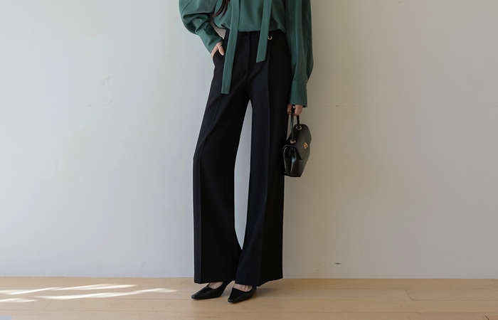 D戒指 点缀 细褶 一字型 宽松长裤