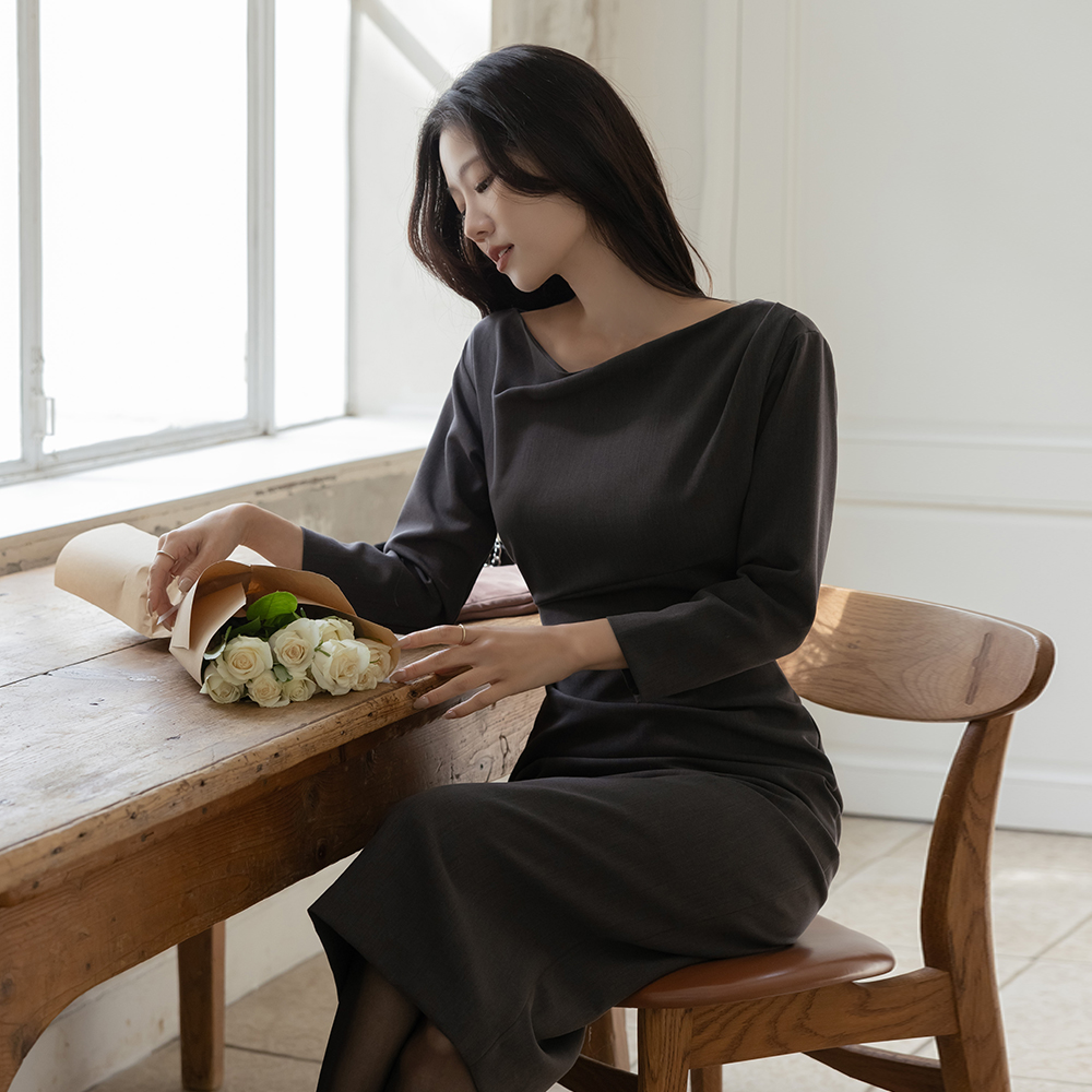 褶皱 修身 羊毛 H字型 连衣裙