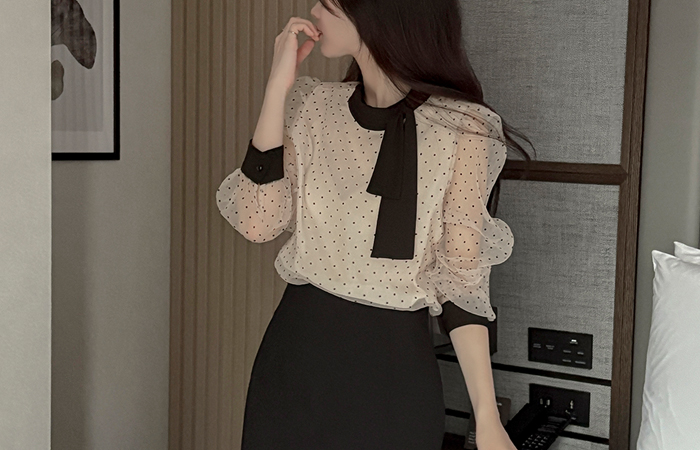 可爱 圆点 围巾领 透视 罩衫