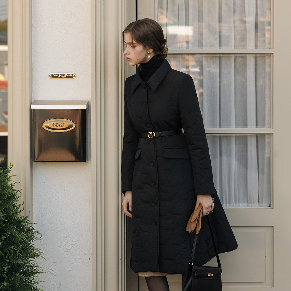 女性化的 4唡 绗缝 A字型 长款 羽绒服