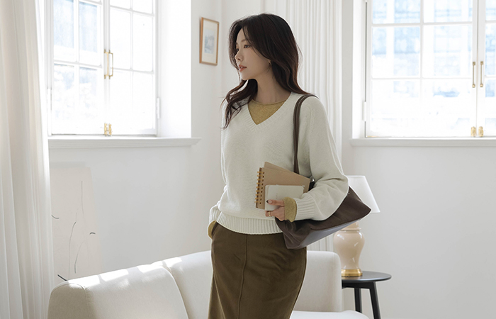 V领 插肩袖 스탠다드핏 羊毛 针织衫