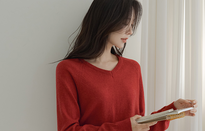 V字领 细纹 羔羊毛 插肩 针织衫