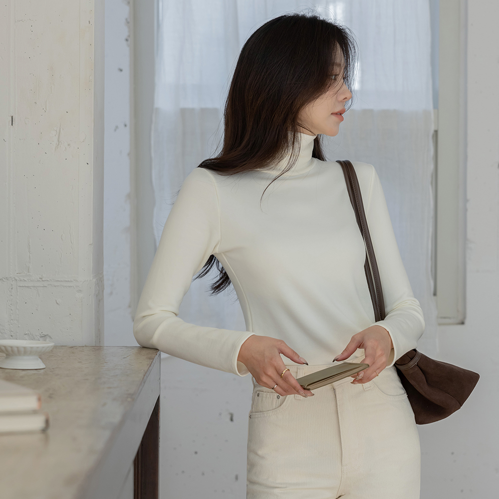 好的弹性 稍厚的 拉绒 高领 T恤衫