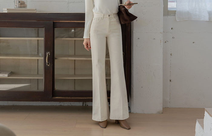 棉 条绒 编织的 喇叭 拉绒 裤子