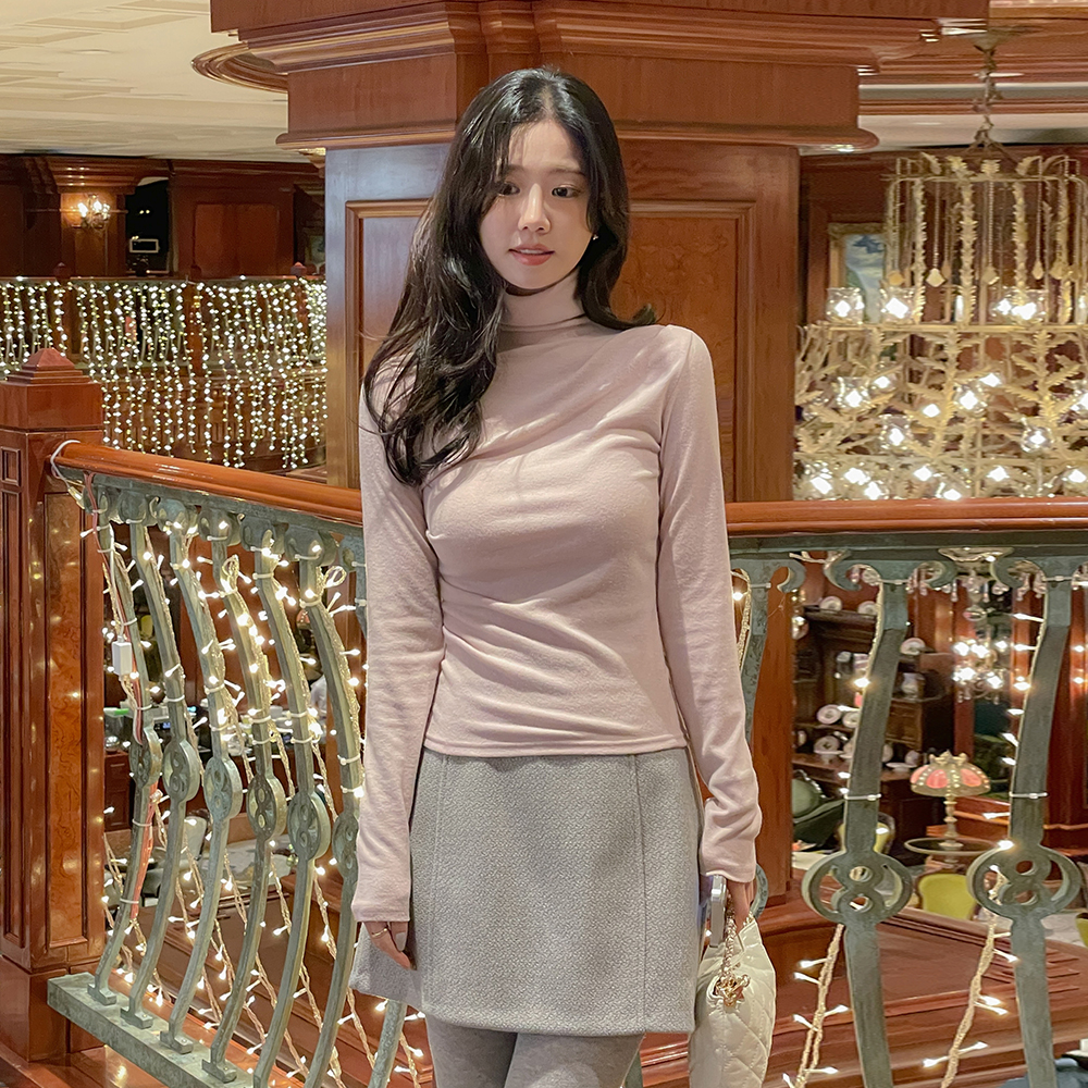 细密 拉绒 褶皱 高领 T恤衫