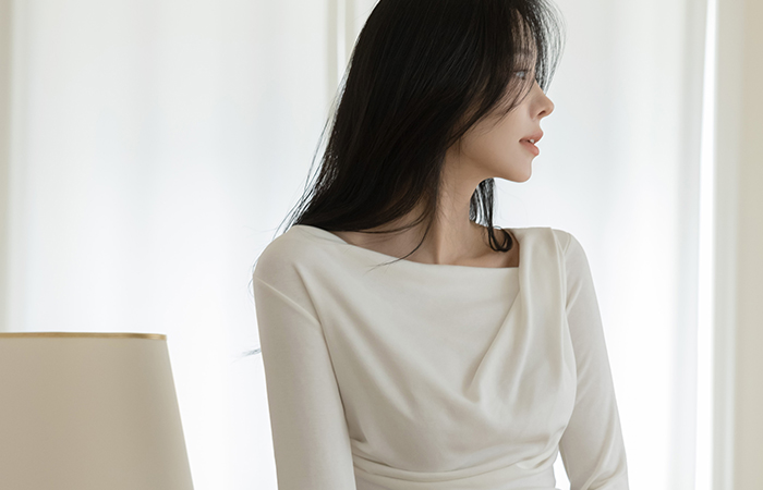 苗条 不规则 披盖 内部拉绒 弹力 T恤衫