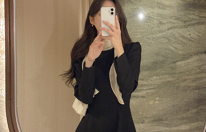 女性化的 围巾领 粗呢 A字型 连衣裙