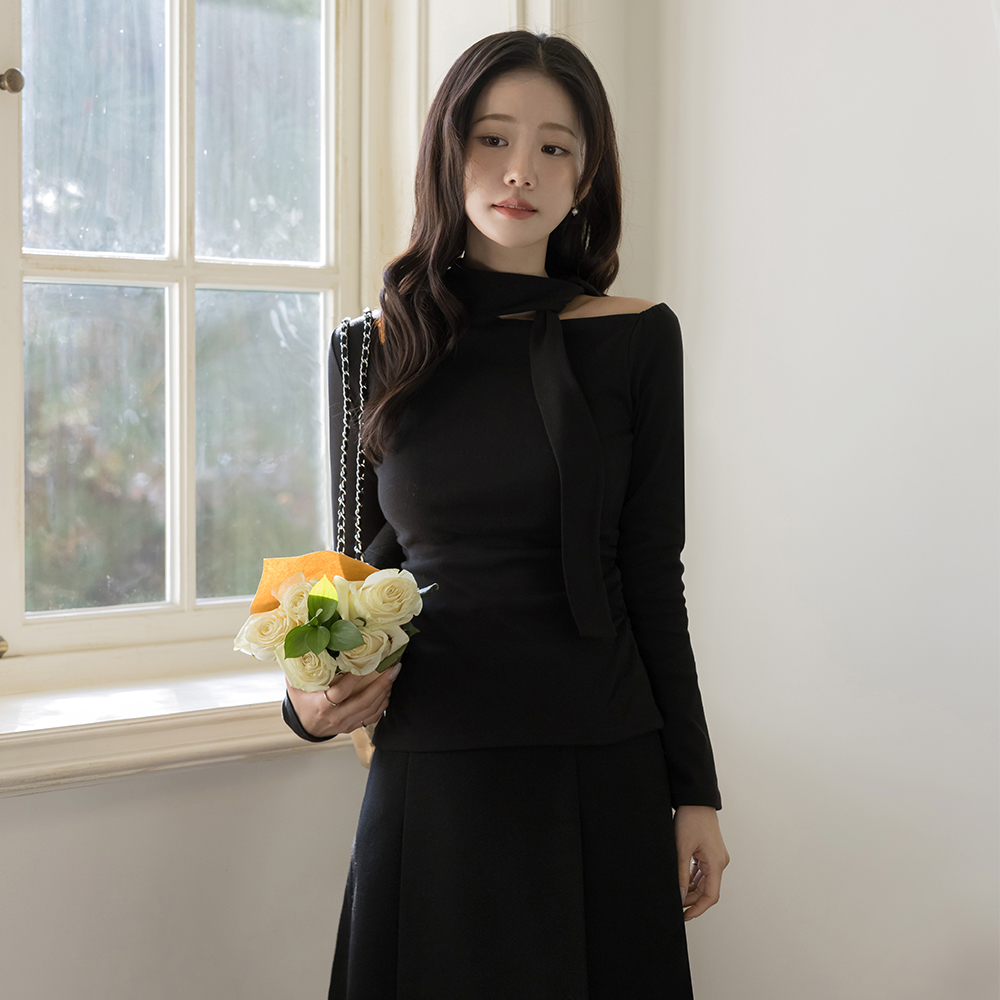 领带 敞开式 开叉 褶皱 T恤衫