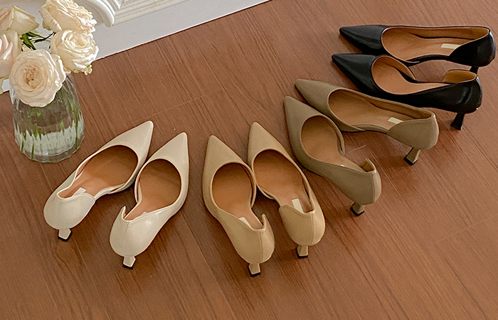 女性化的 不规则 细高跟 高跟鞋