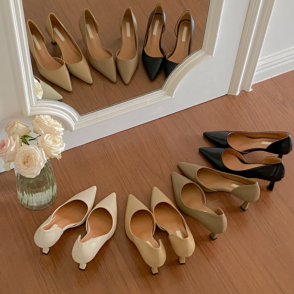 女性化的 不规则 细高跟 高跟鞋