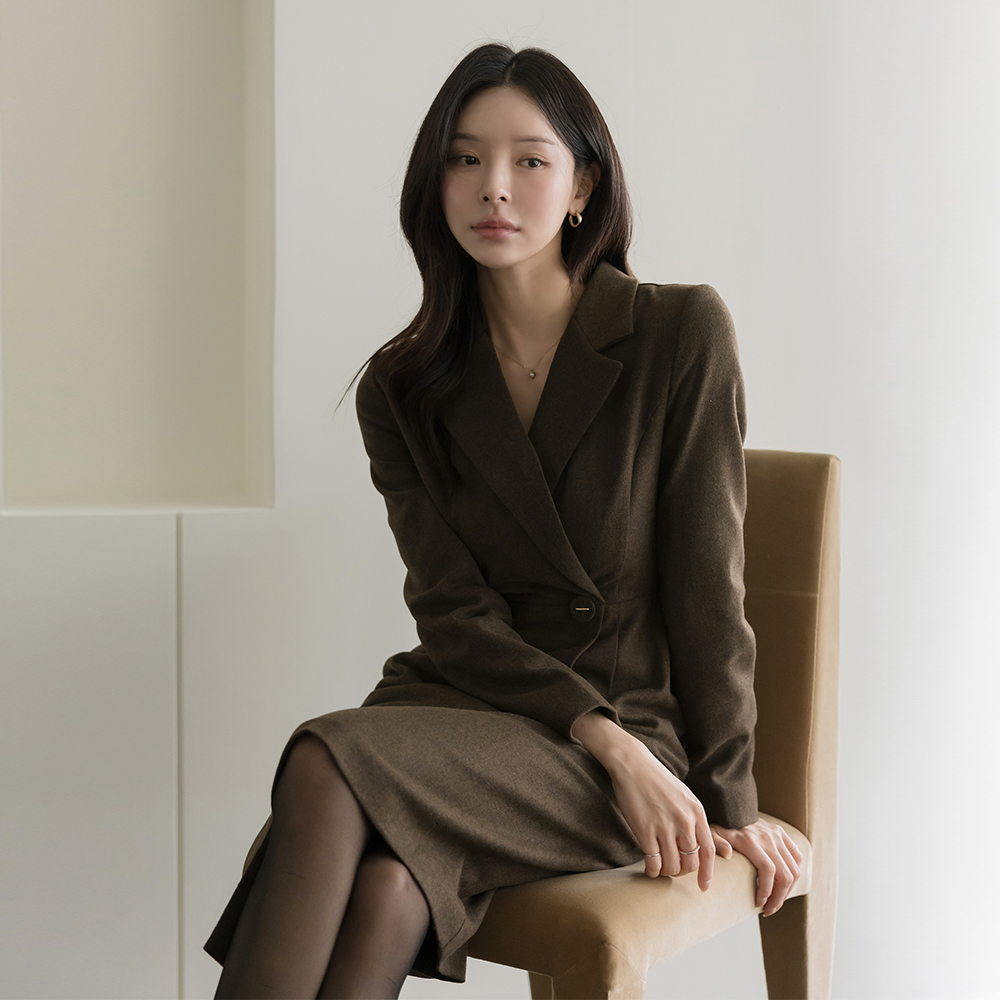 人字呢 裹身风格 不规则 羊毛 H字型 连衣裙