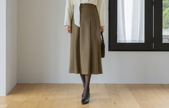 稍厚的 后侧松紧带 褶边 裙子