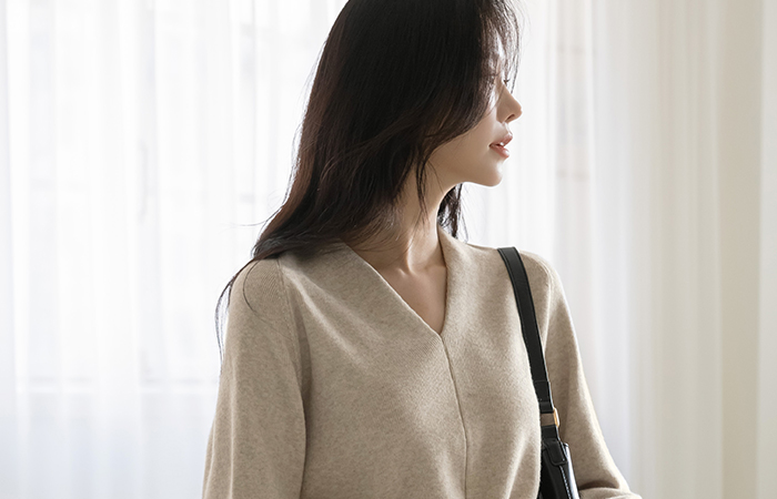 V领 扣子 开衩 针织衫