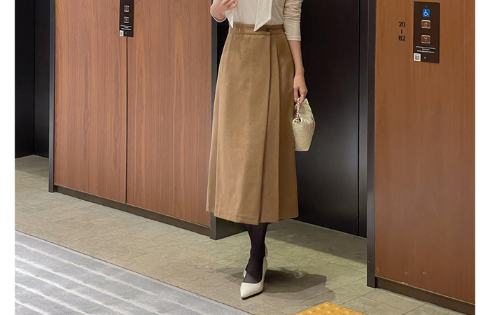 裹身 扣子 羊毛 后侧松紧带 长款 裙子