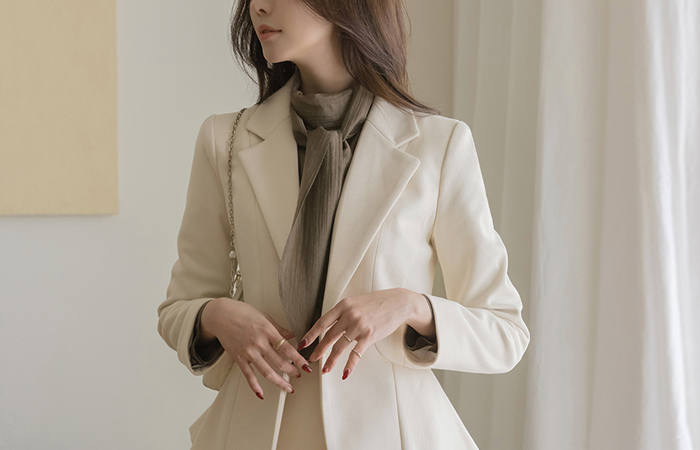 斯利姆 线条 Set-up 荷叶边 夹克(Winter)