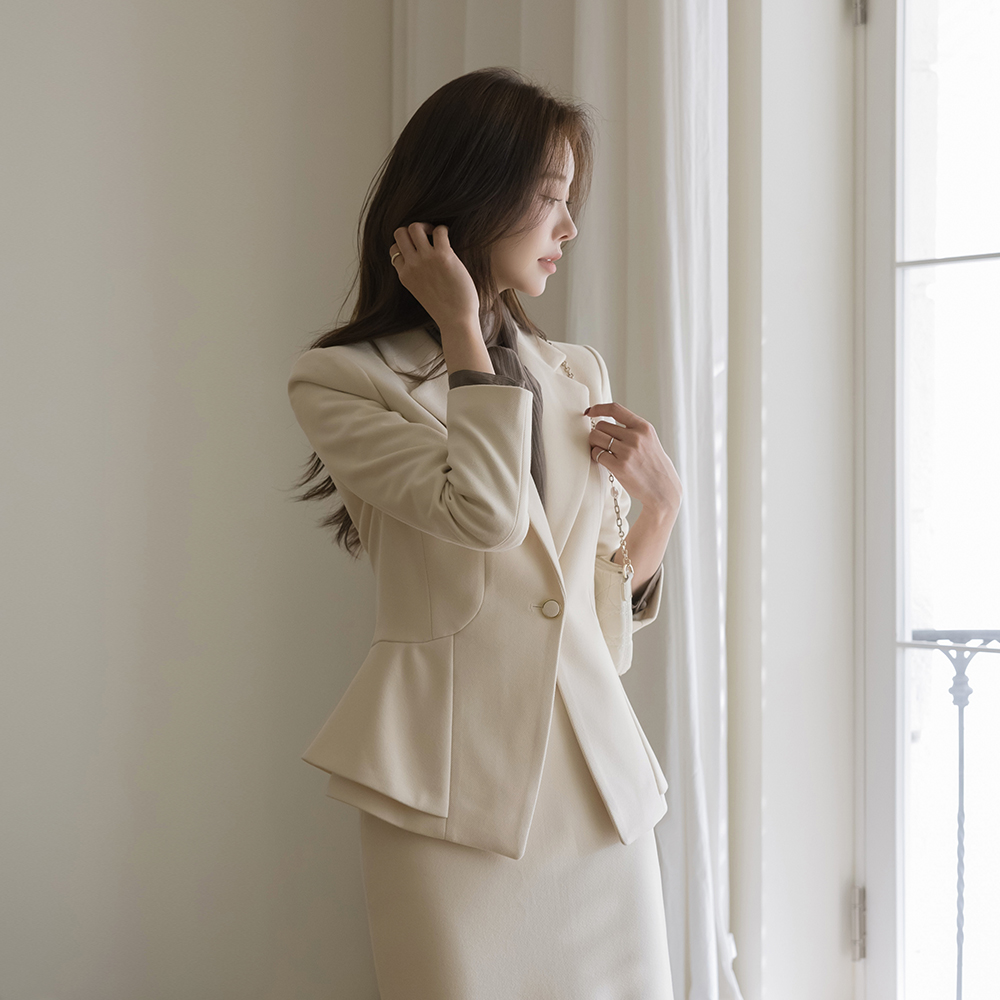 斯利姆 线条 Set-up 荷叶边 夹克(Winter)