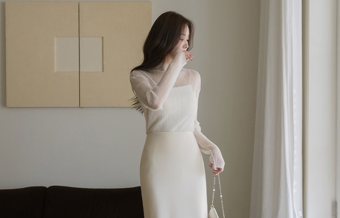 半高领 褶边 透视 罩衫