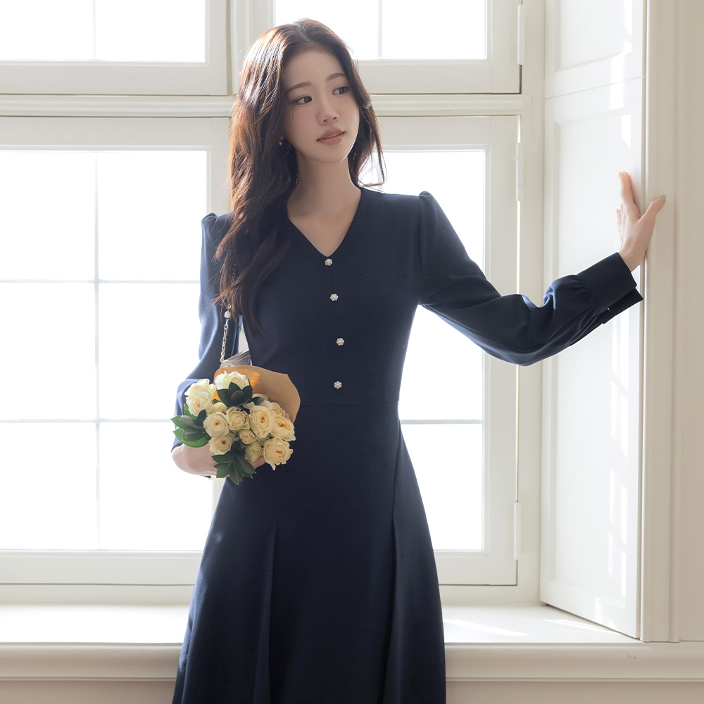 V字领 花纹 珍珠 A字型 连衣裙