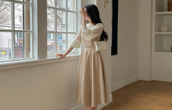 半高领 分层 A字型 连衣裙