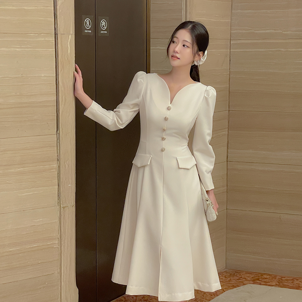 Merry 开口领子 泡泡袖 镶钻 A字型 连衣裙