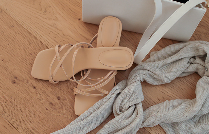 交叉 皮条/束带 木跟 拖鞋