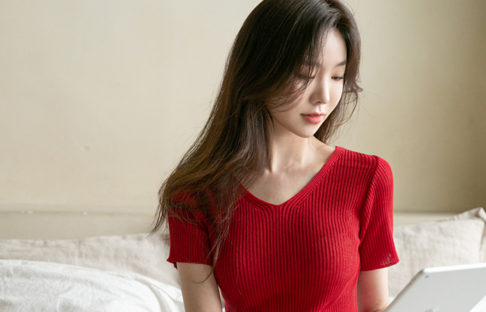 日常 条绒 V字领 针织衫