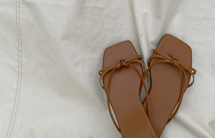 平底鞋 斯利姆 皮条/束带 拖鞋