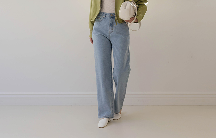 一字型 牛仔色 裤子