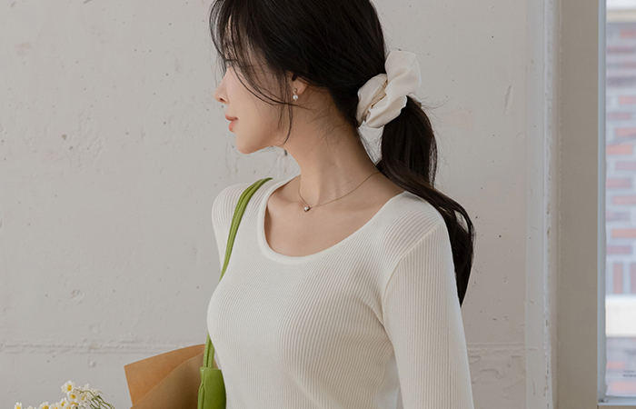 센느 基本 U领 条绒 针织衫