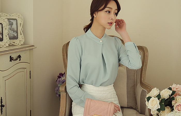 折叠珍珠扣女衬衫