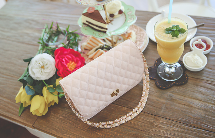 中链袋鱼子酱绗缝