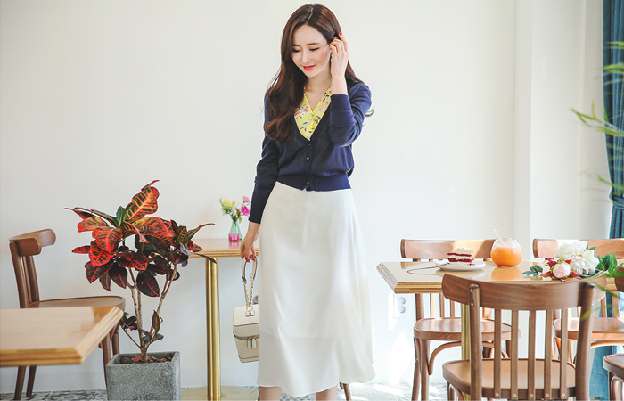 四个颜色迷你开衫