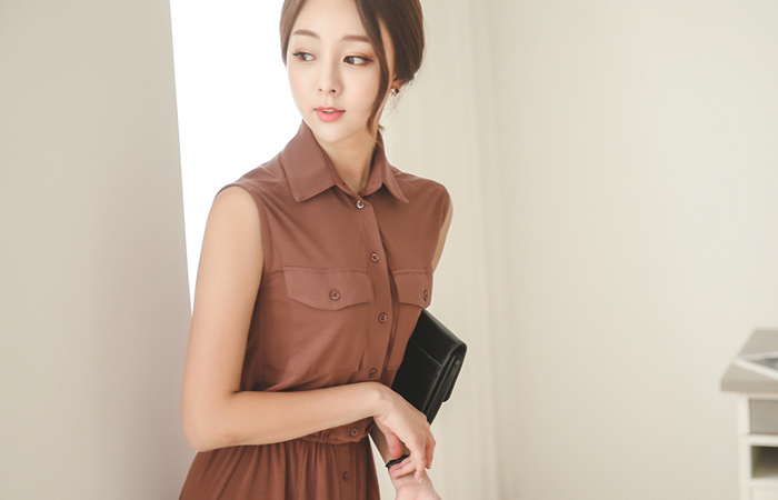 易掌上领长款连衣裙（无袖）